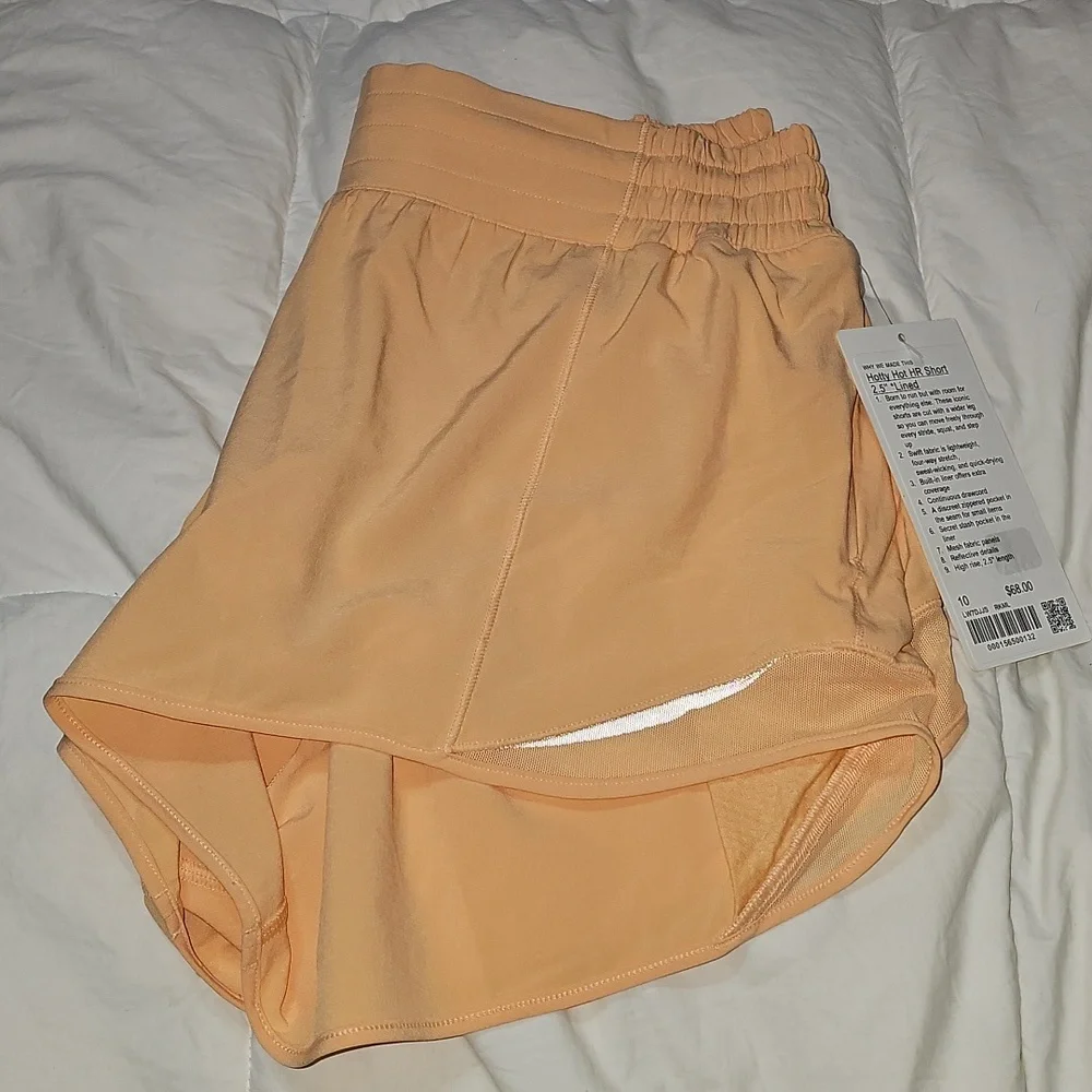 Lululemon Hotty Hot High Rise Short. 2.5" Lined. RKML- Rock Melon!! Sz 10!!! - Picture 8 of 13